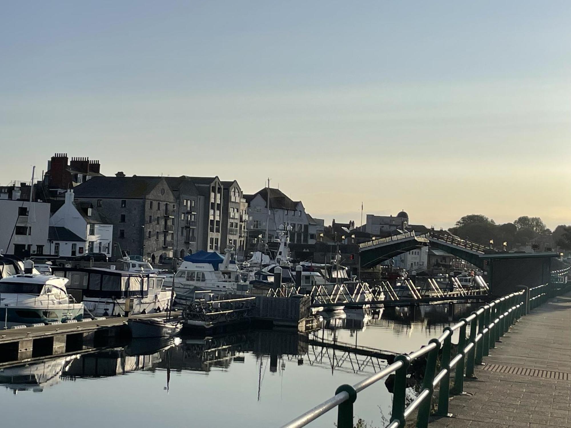 Lantana Couette-café Weymouth